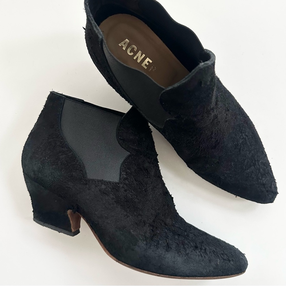 ACNE STUDIOS | “ALMA” TEXTURED SUEDE BOOTIES SCALLOPED LEATHER SCANDINAVIAN 40EU